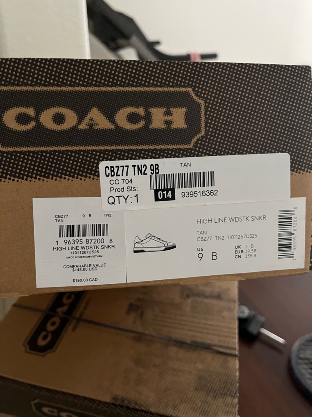 NIB Coach X Peanuts women Sneaker Signature Canvas size 9B - Picture 6 of 7